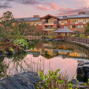 Best Western Premier Boulder Falls Inn